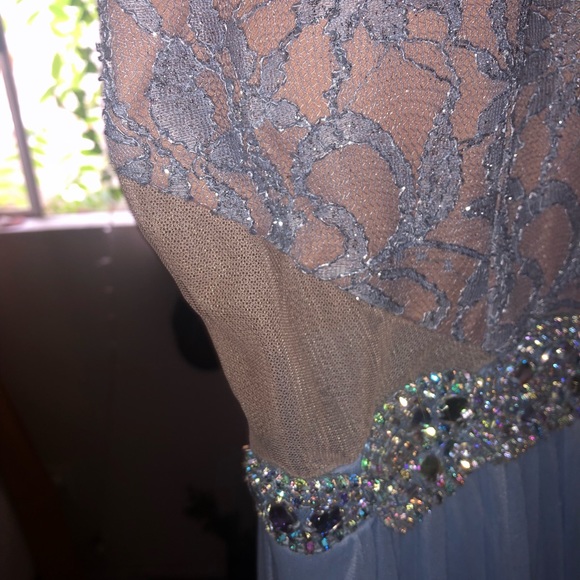 Prom/Homecoming/wedding/Sweet 16 Dress 💙 - Picture 5 of 7